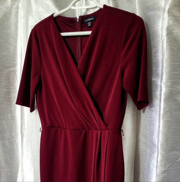 Le Chateau Burgundy Midi Dress - Picture 5 of 6